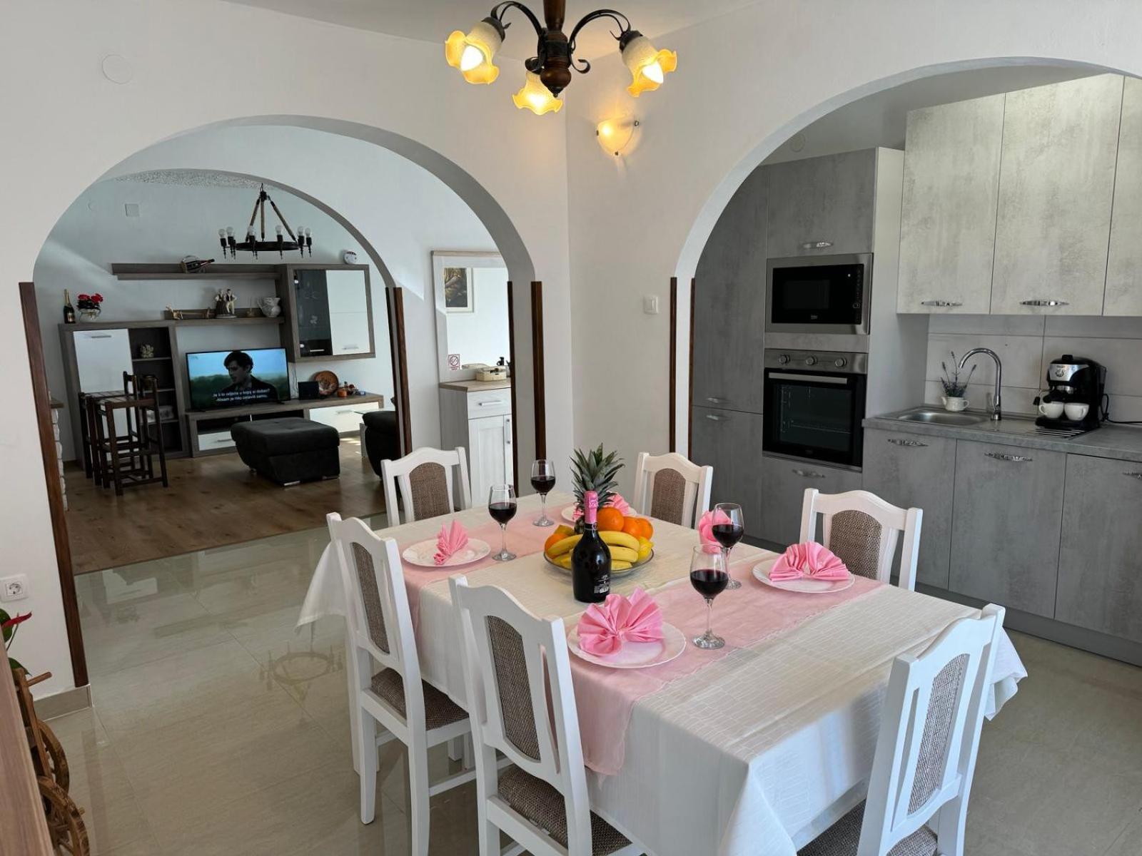 House Nada Apartman Muntic Екстер'єр фото