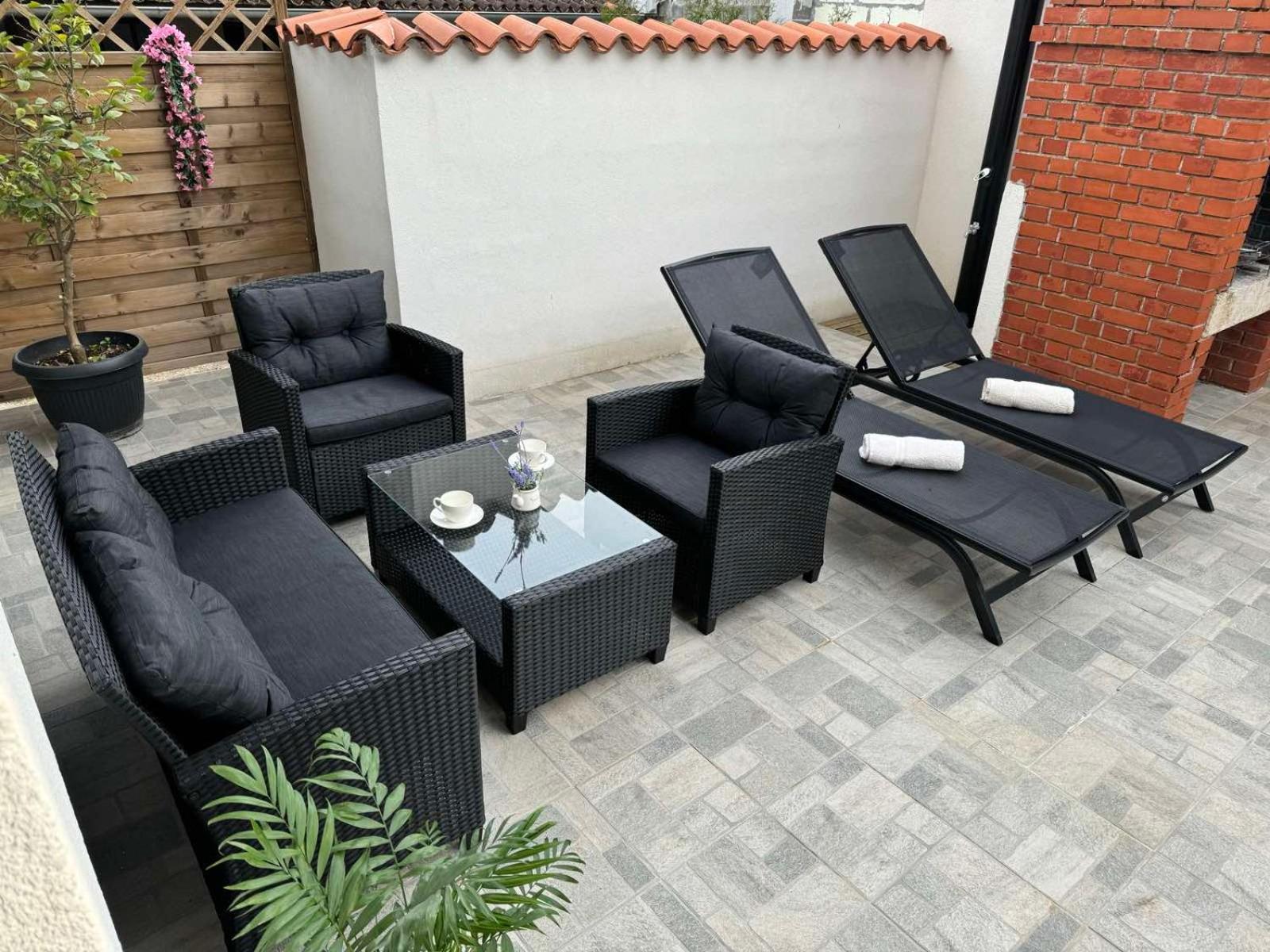 House Nada Apartman Muntic Екстер'єр фото